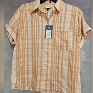 Universal Thread Women's Short Sleeve Button-Down Shirt - Coral‎